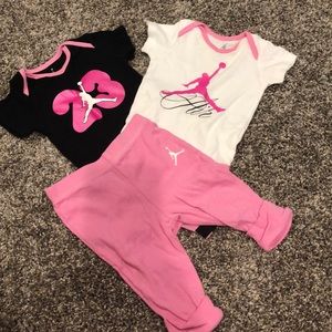 Baby girl Jordan set